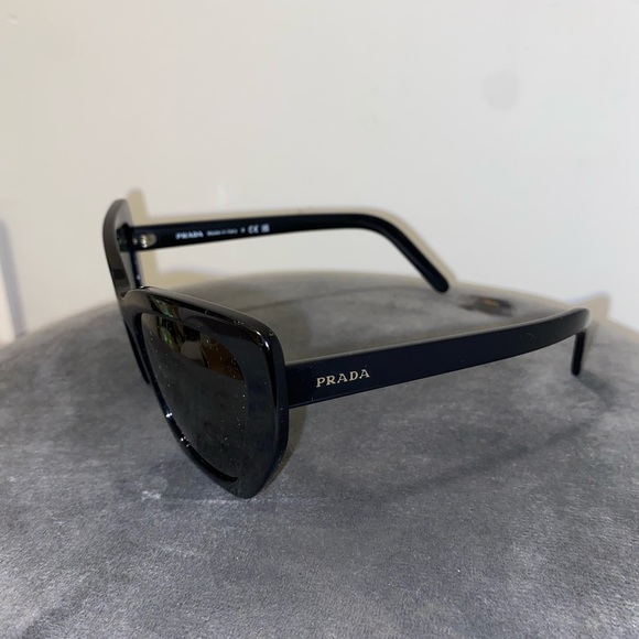 Prada glasses brand new never wore - Picture 2 of 2